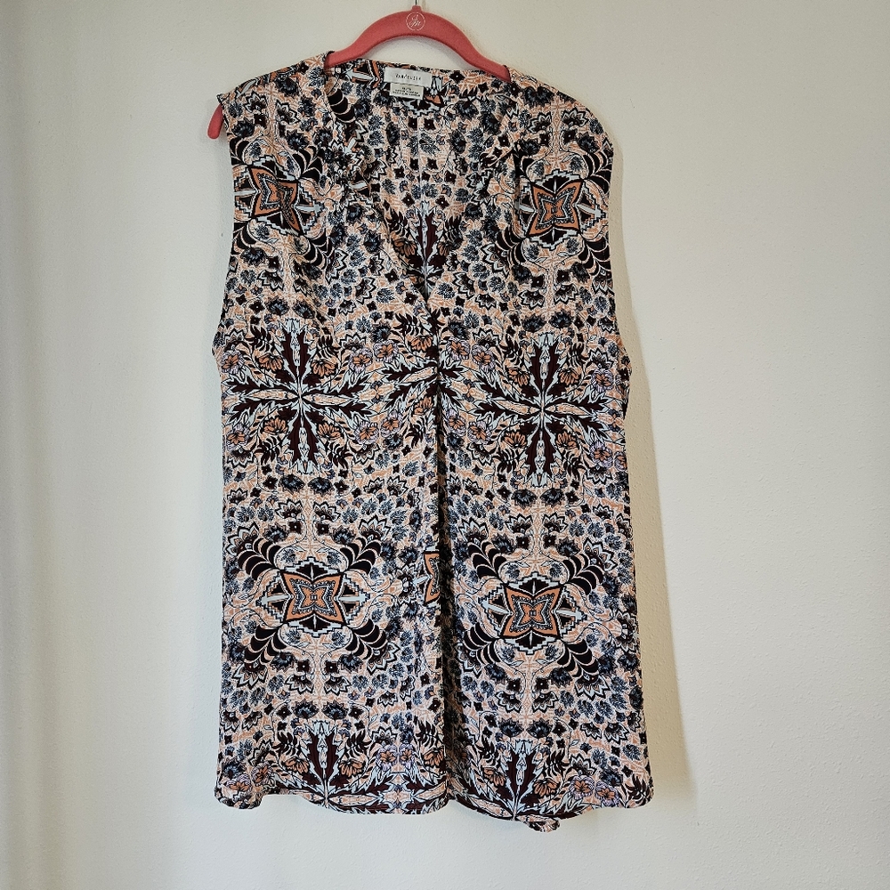 Van Heusen Multicolor Patterned Top